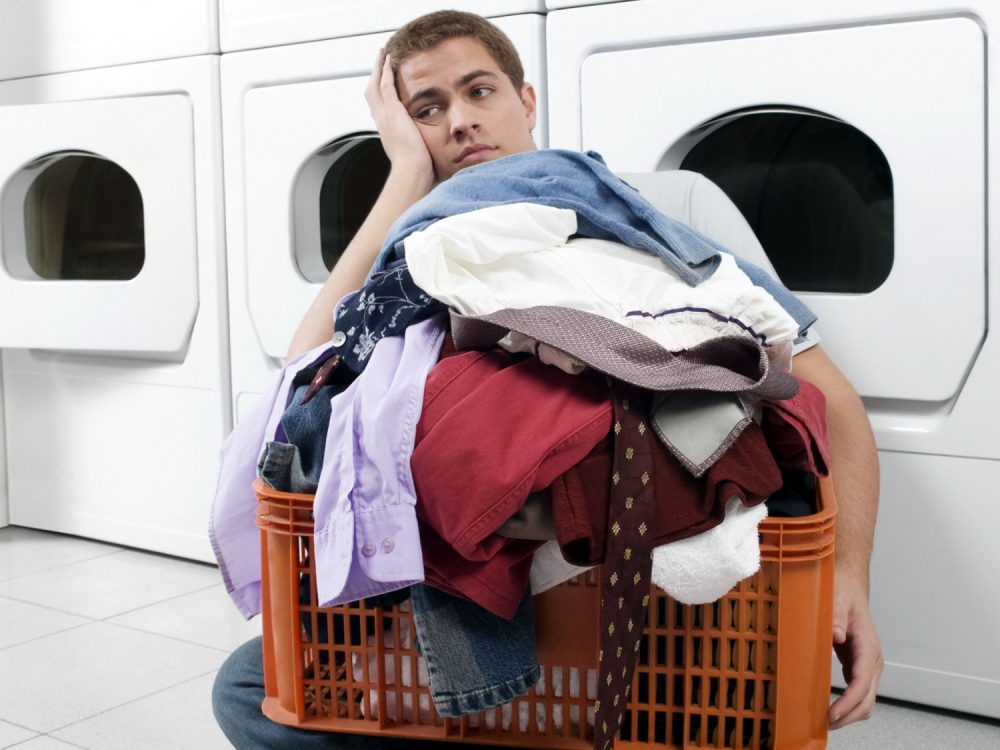 College Advice On How to Make Dorm Room Smell Amazing