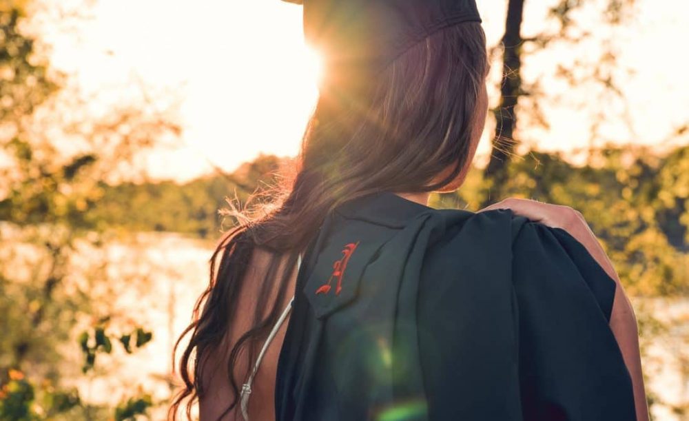 Private Scholarships 2022/2023: Important Tips You Need