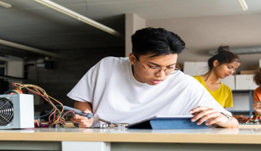 10 Reasons Why You Should Study Engineering
