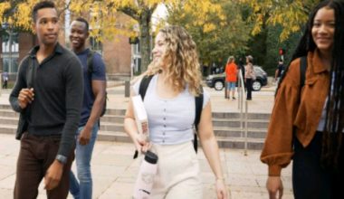 how to make friends as a transfer student