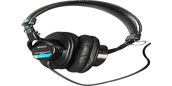 Best College Students Headphones 2 Sony1