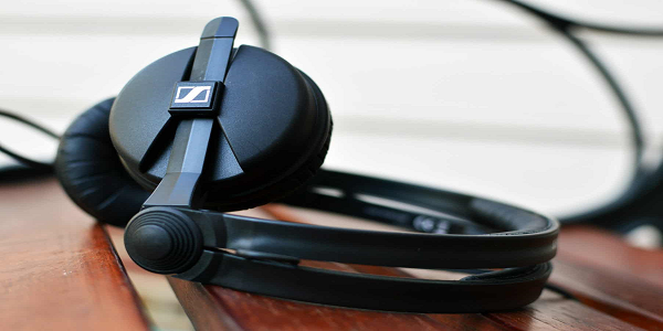 Best Student Headphone With Microphone 5 head 5
